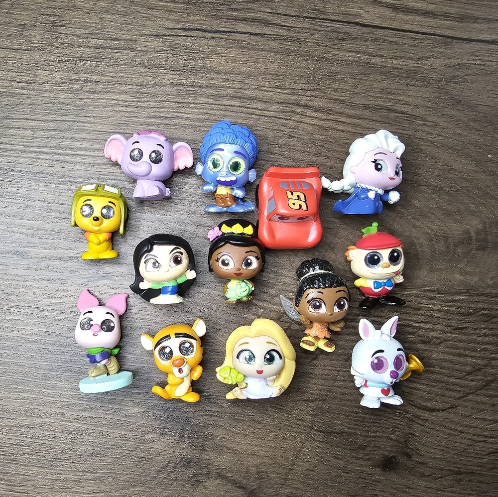 Disney doorables lot of 13 NO DUPLICATES